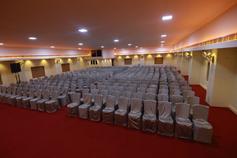 Hall mid layout